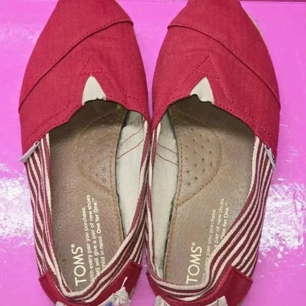 Toms Women's Size 6.5 Classics University Red Rope Sole Casual Shoe